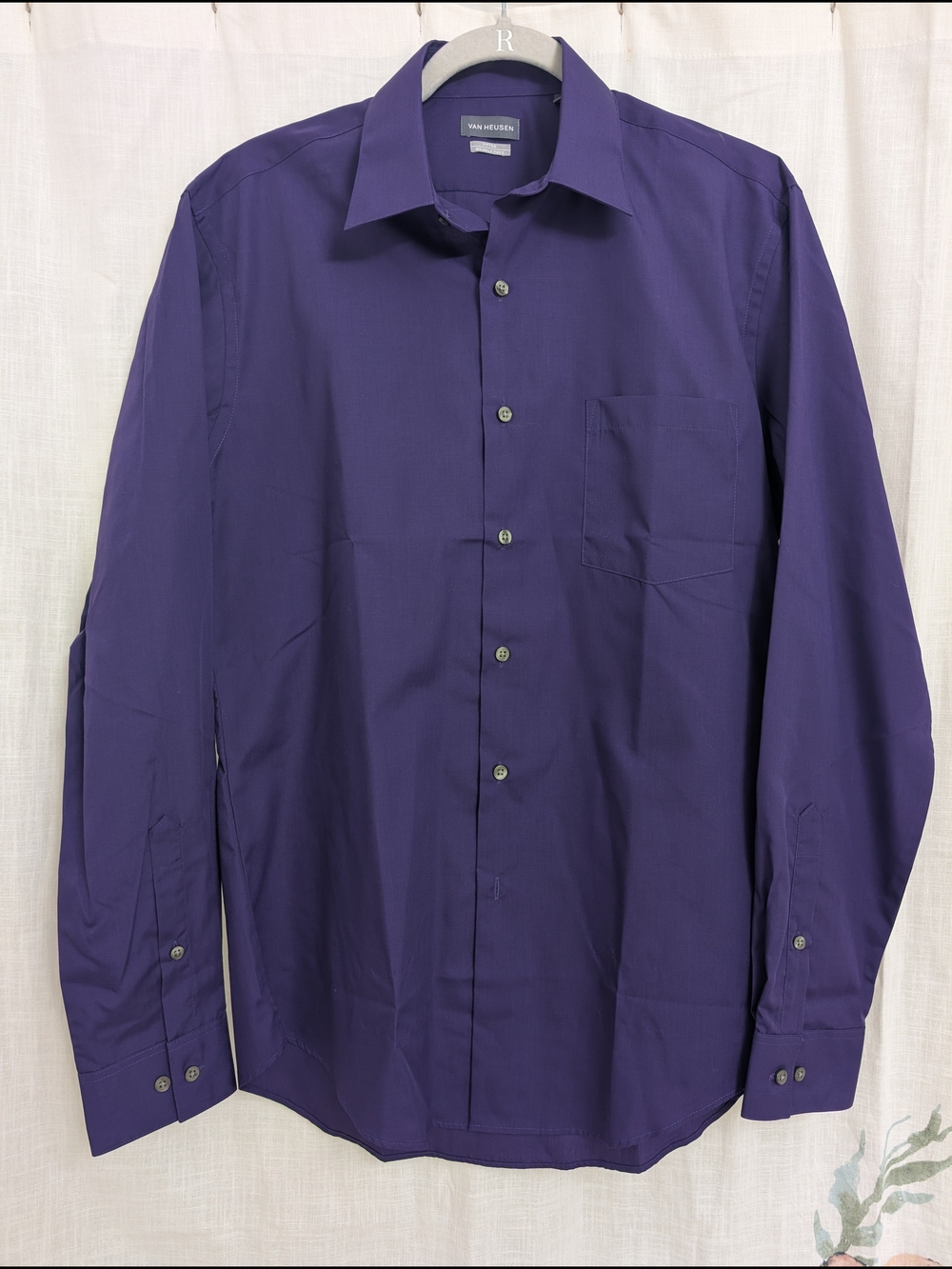 Van Heusen Fitted Wrinkle Free Dress Shirt Purple Mens 15.5 34/35 Medium